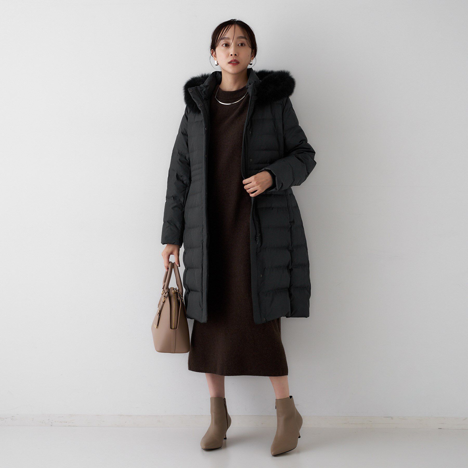 UNTITLED「【はっ水機能/フード取り外し可/防寒】ロングダウンコート」|ダウン|