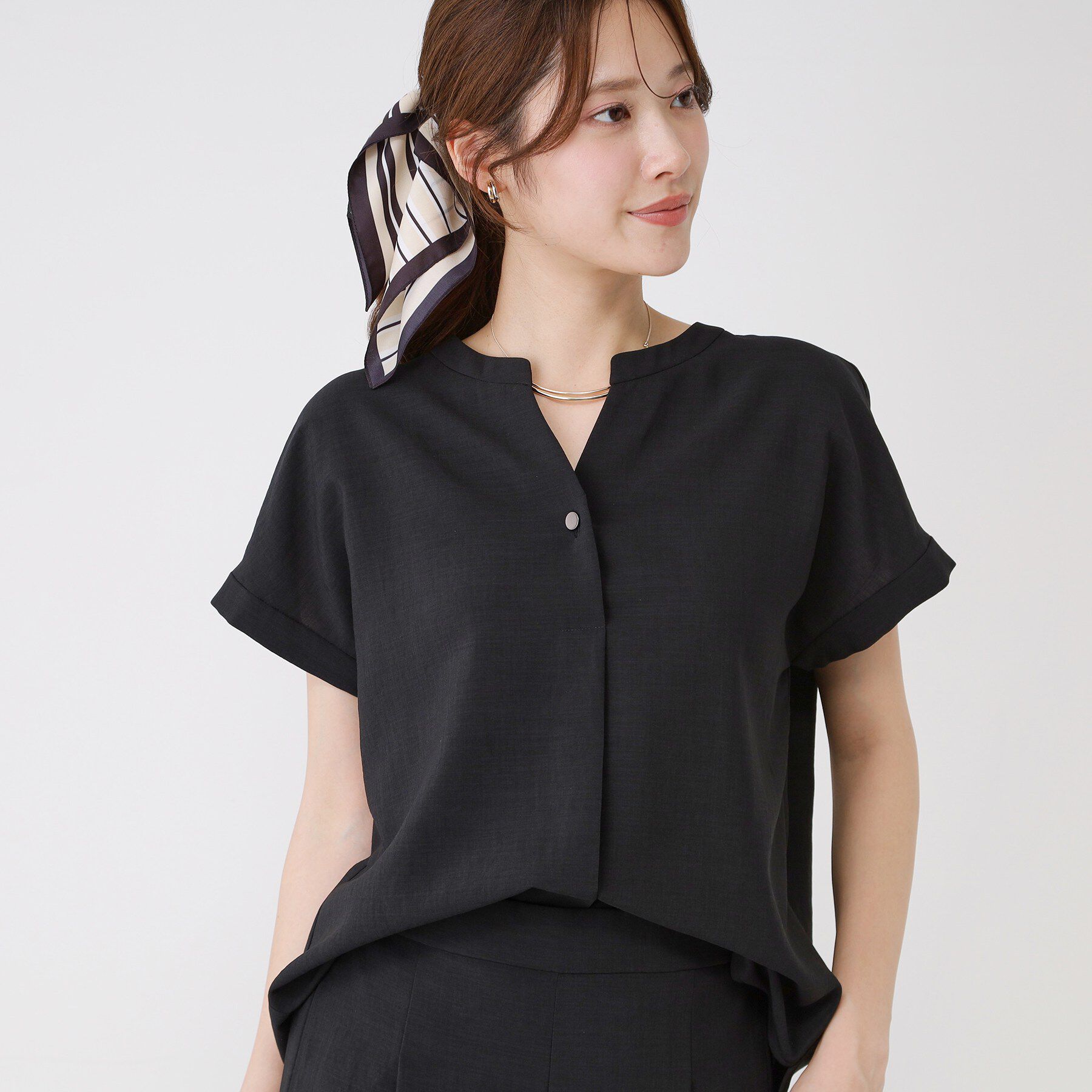 COUP DE CHANCE「【手洗い可／セットアップ可】キーネックブラウス」|シャツ・ブラウス|