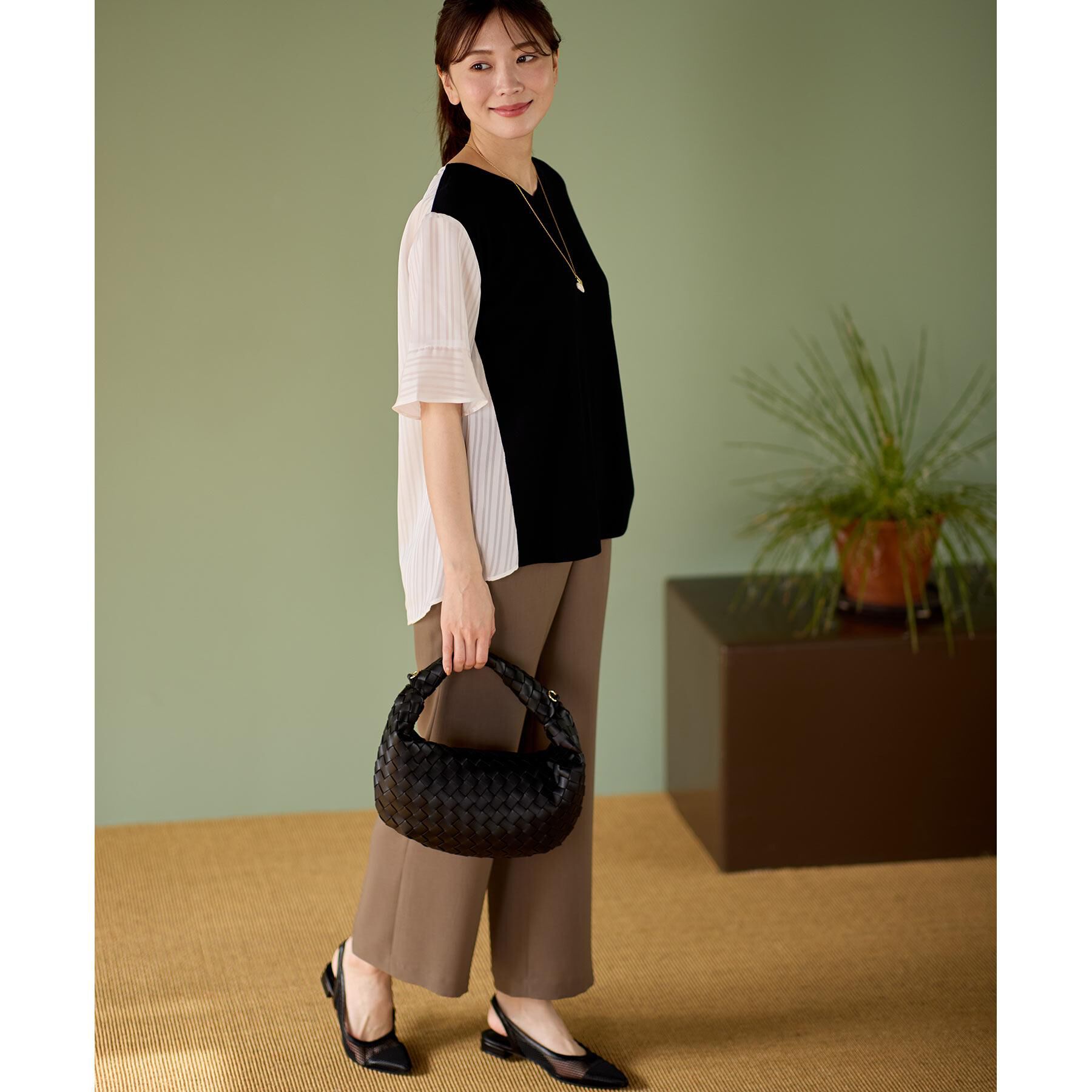 Reflect「【ショルダー付き／長財布も入る！】レザー調メッシュバッグ」|ハンドバッグ|