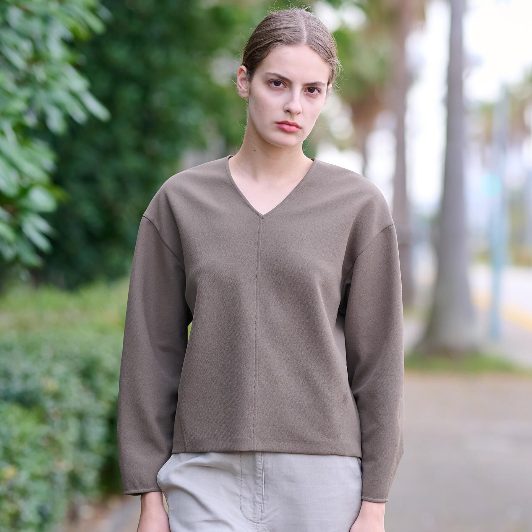 DRESSTERIOR「【洗える/イージーケア】Vネックジョーゼットプルオーバー」|Tシャツ・カットソー|