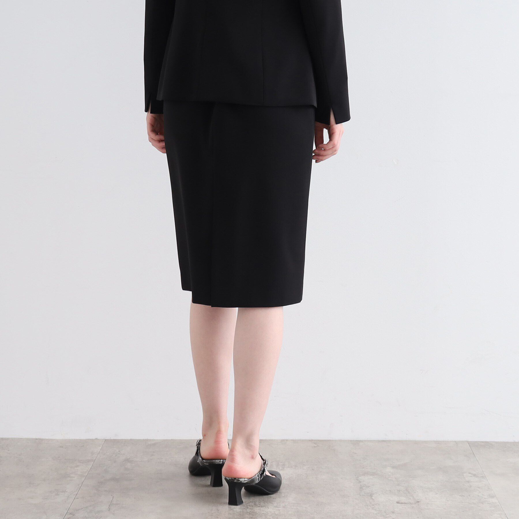 INDIVI「【洗える/UVケア/エコ/日本製】ストレッチ ストレートスカート」|スーツ|