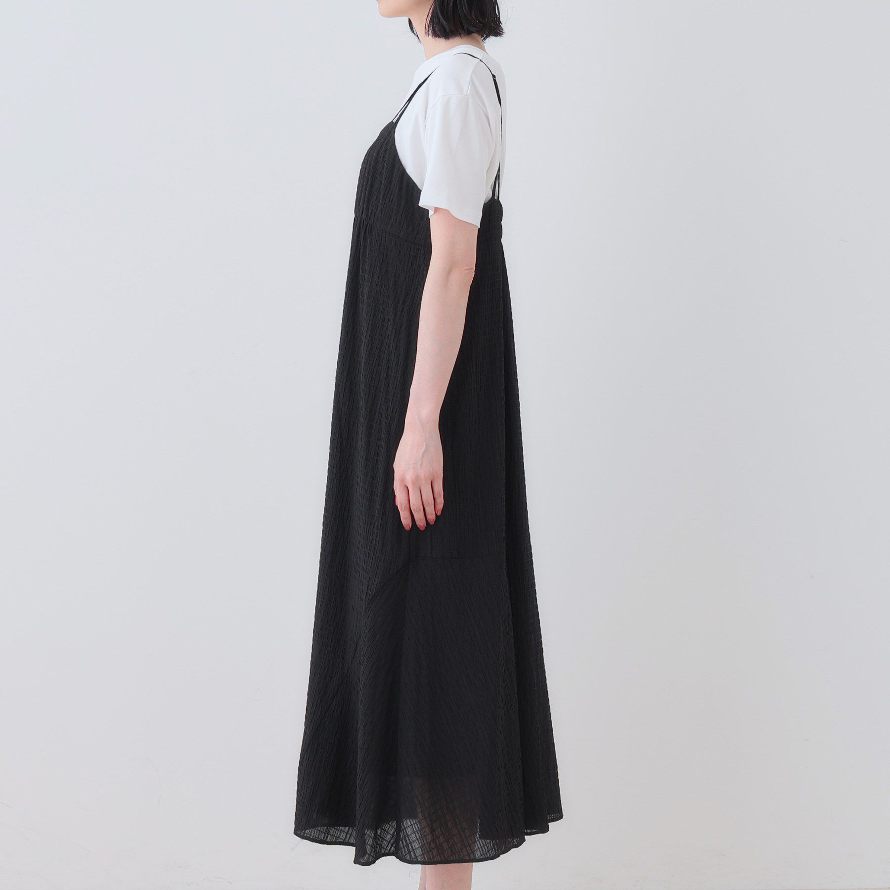 INDIVI「【洗える／凹凸素材】シャーリング調素材キャミワンピース」|ワンピース|