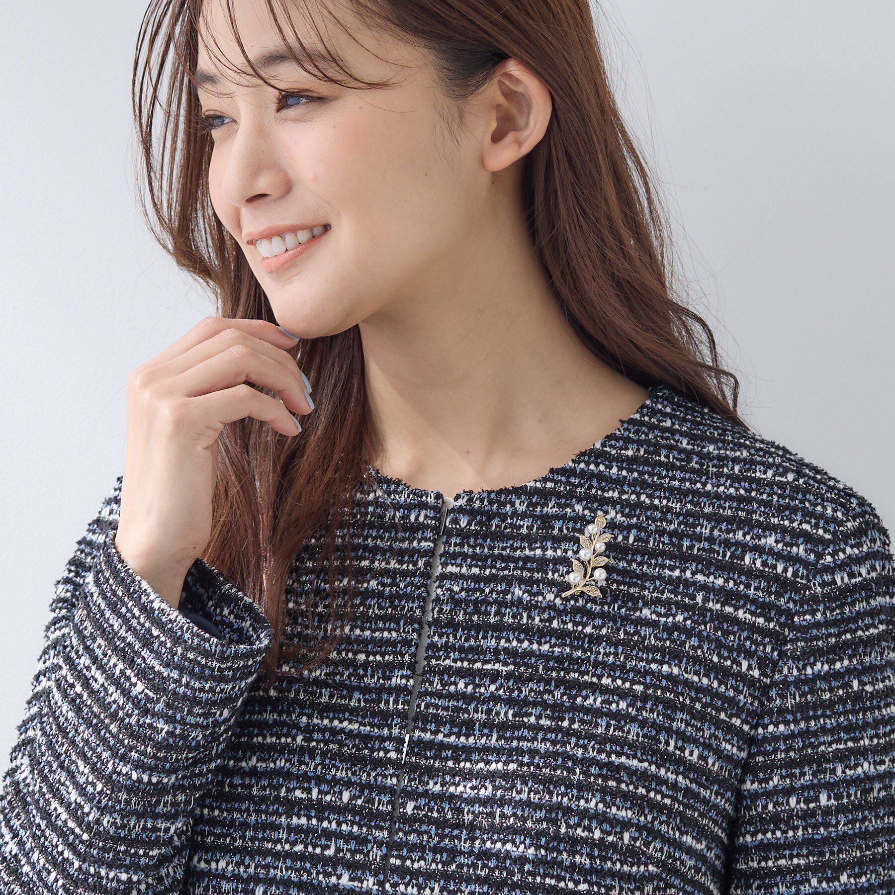 INDIVI「【華やか】モチーフブローチ」|ブローチ・コサージュ|