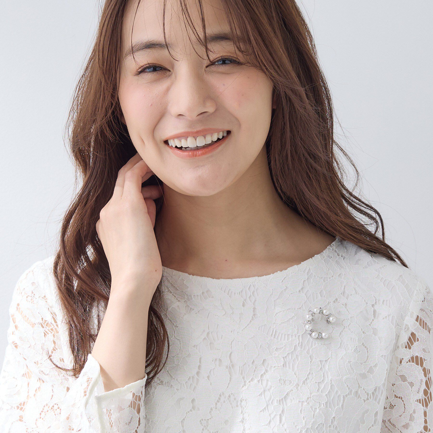 INDIVI「【華やか】モチーフブローチ」|ブローチ・コサージュ|