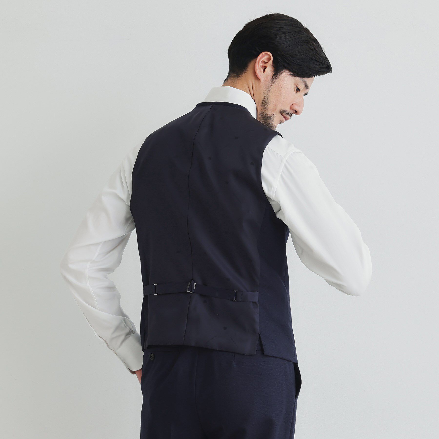 TAKEO KIKUCHI「鱗紋 ベスト」|スーツ|