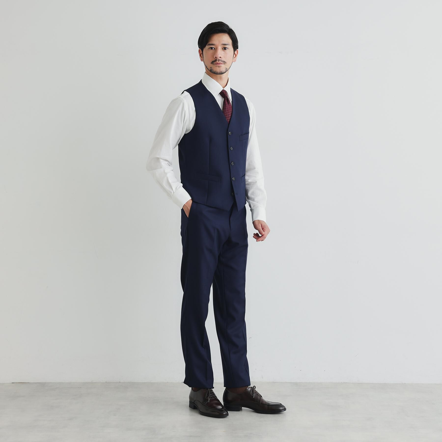 TAKEO KIKUCHI「鱗紋 ベスト」|スーツ|