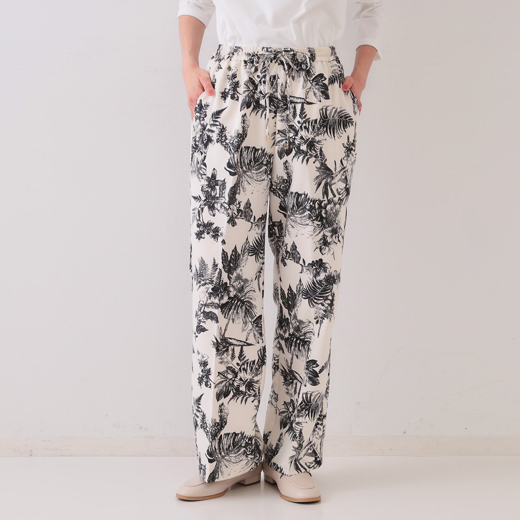 OPAQUE.CLIP「ボタニカルプリントイージーパンツ【洗濯機洗い可】」|その他|