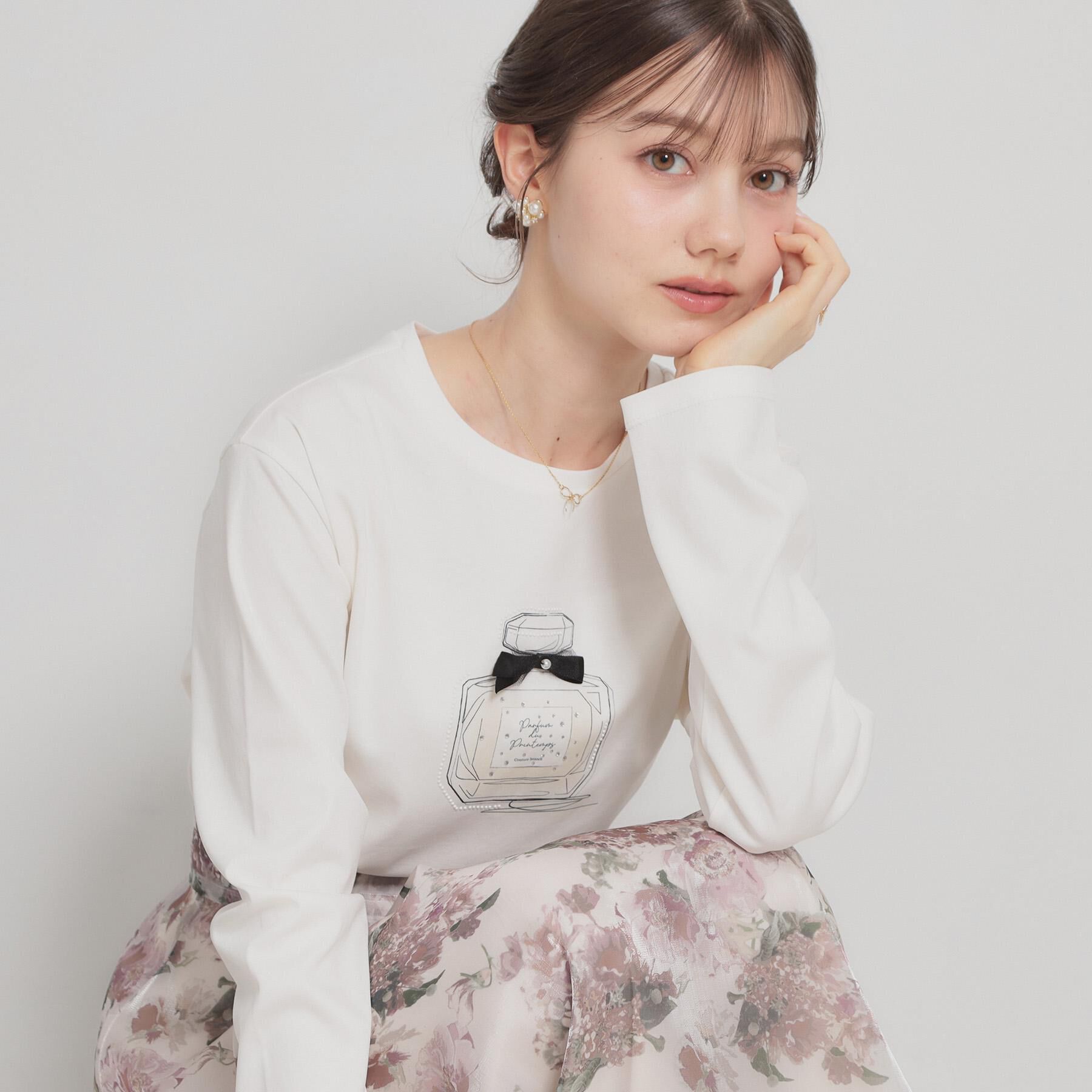 Couture broach「【綿100％・洗える】パリジェンヌ プリントTシャツ」|Tシャツ・カットソー|アイボリー(104)