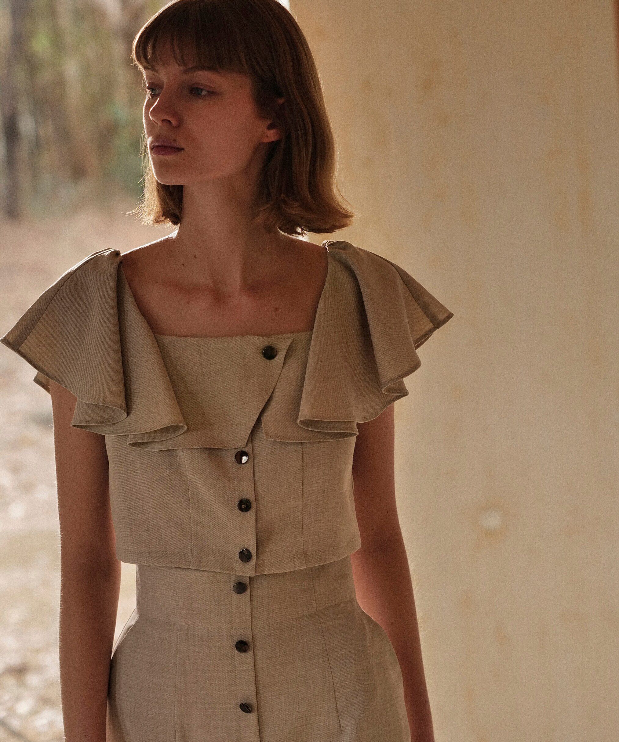  「リネンライククロップドブラウス　WEB限定カラー:ブルー」|シャツ・ブラウス|ベージュ