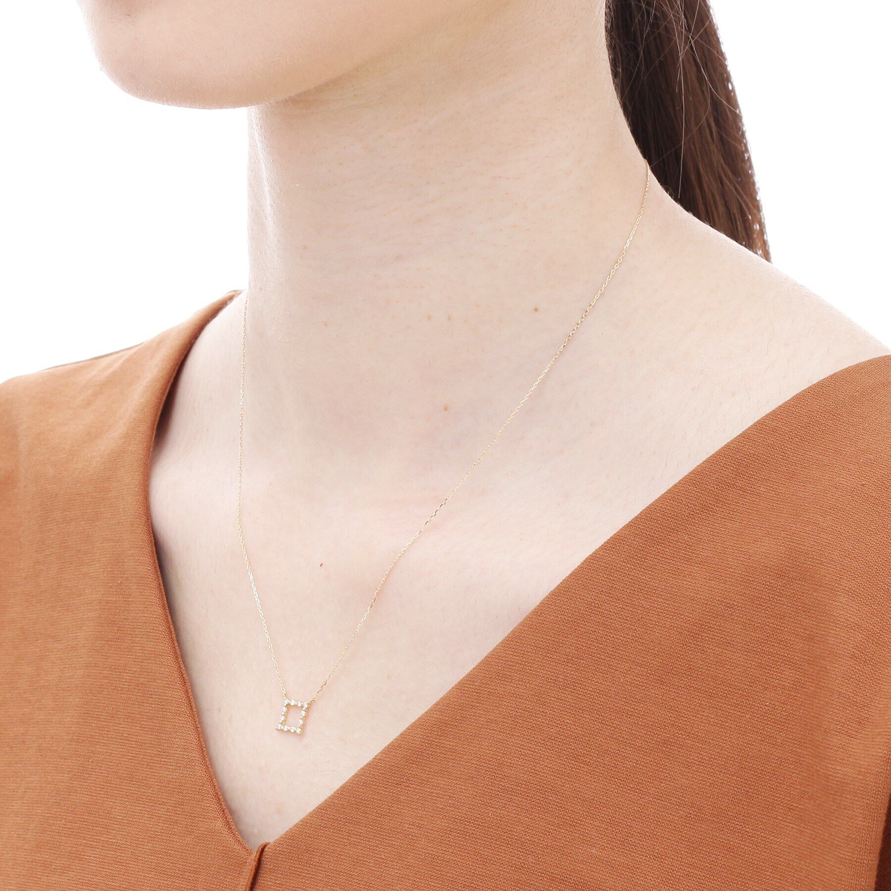 COCOSHNIK「K18ダイヤモンド 伏せ込みオープンスクエア ネックレス」|ネックレス|