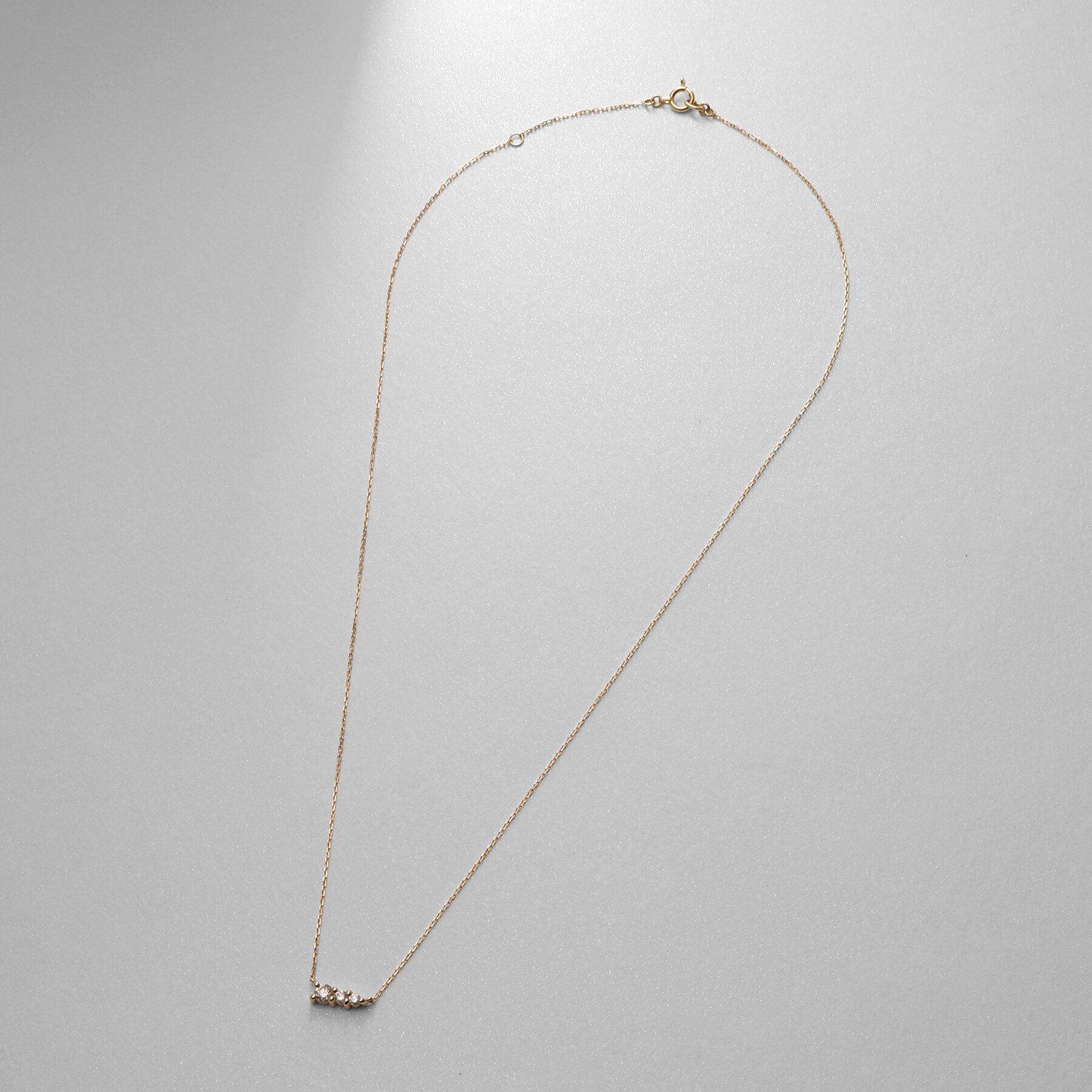 COCOSHNIK「K18ダイヤモンド グラデ3石 ネックレス」|ネックレス|