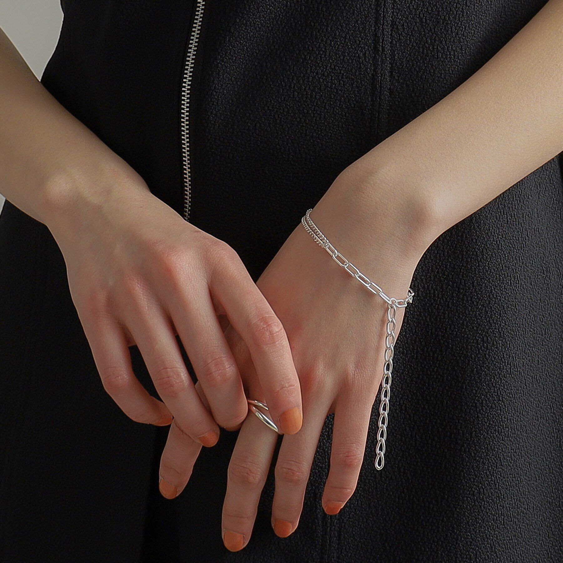 COCOSHNIK ONKITSCH「シルバー ハンギングマルチチェーン ブレスレット」|ブレスレット・バングル|