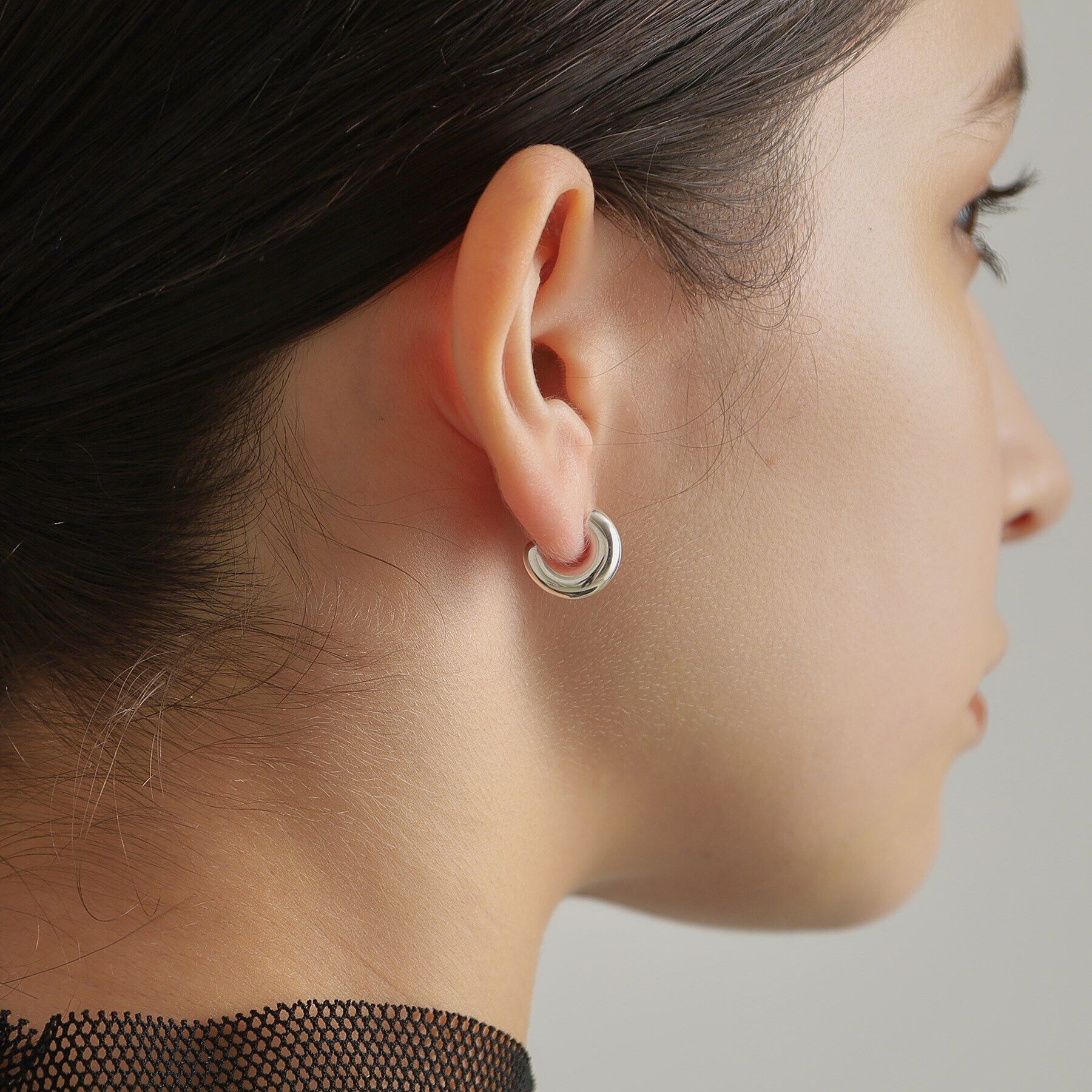 COCOSHNIK ONKITSCH「シルバー ホロウフープピアス ラウンドS」|ピアス|