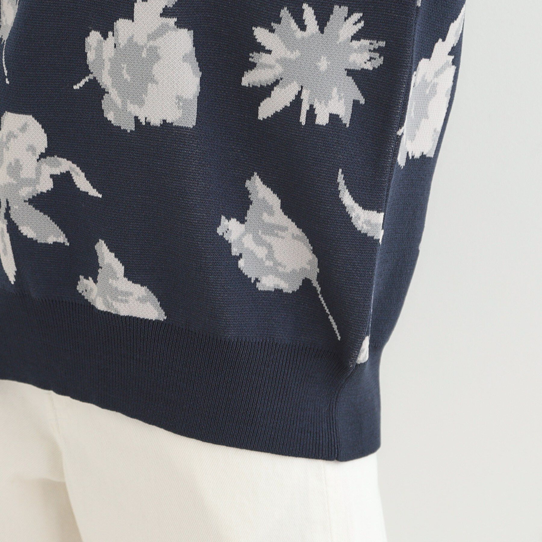 SHOO･LA･RUE「【洗濯機可/S-LL】ゆるシルエット 甘すぎない　大人の花柄もちもちニット」|ニット・セーター|