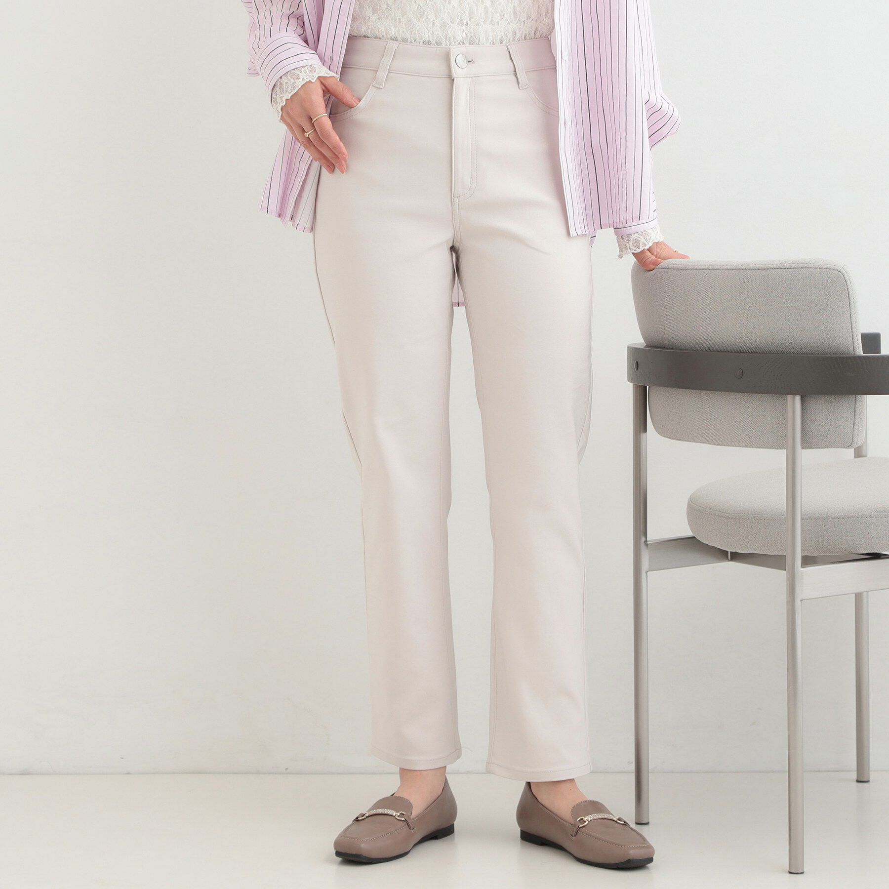 SHOO･LA･RUE「【洗濯機可/SS-LL/ストレッチ】すらっときれい見え 大人のストレートパンツ」|その他|グレージュ(050)