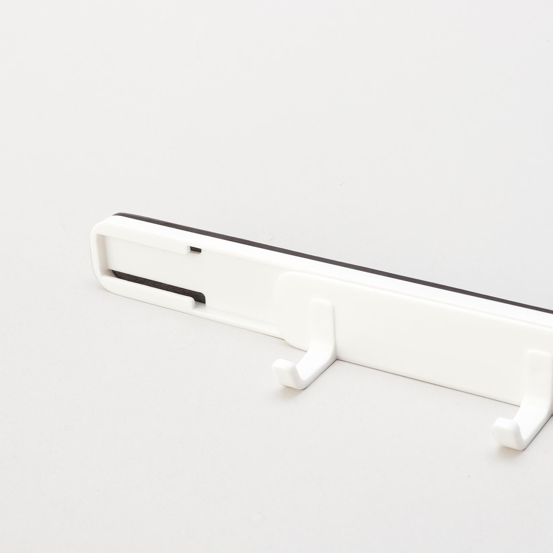 212 KITCHEN STORE「冷蔵庫横のすき間スライド 4連フック ヒキダシーナ」|食器・キッチングッズ|