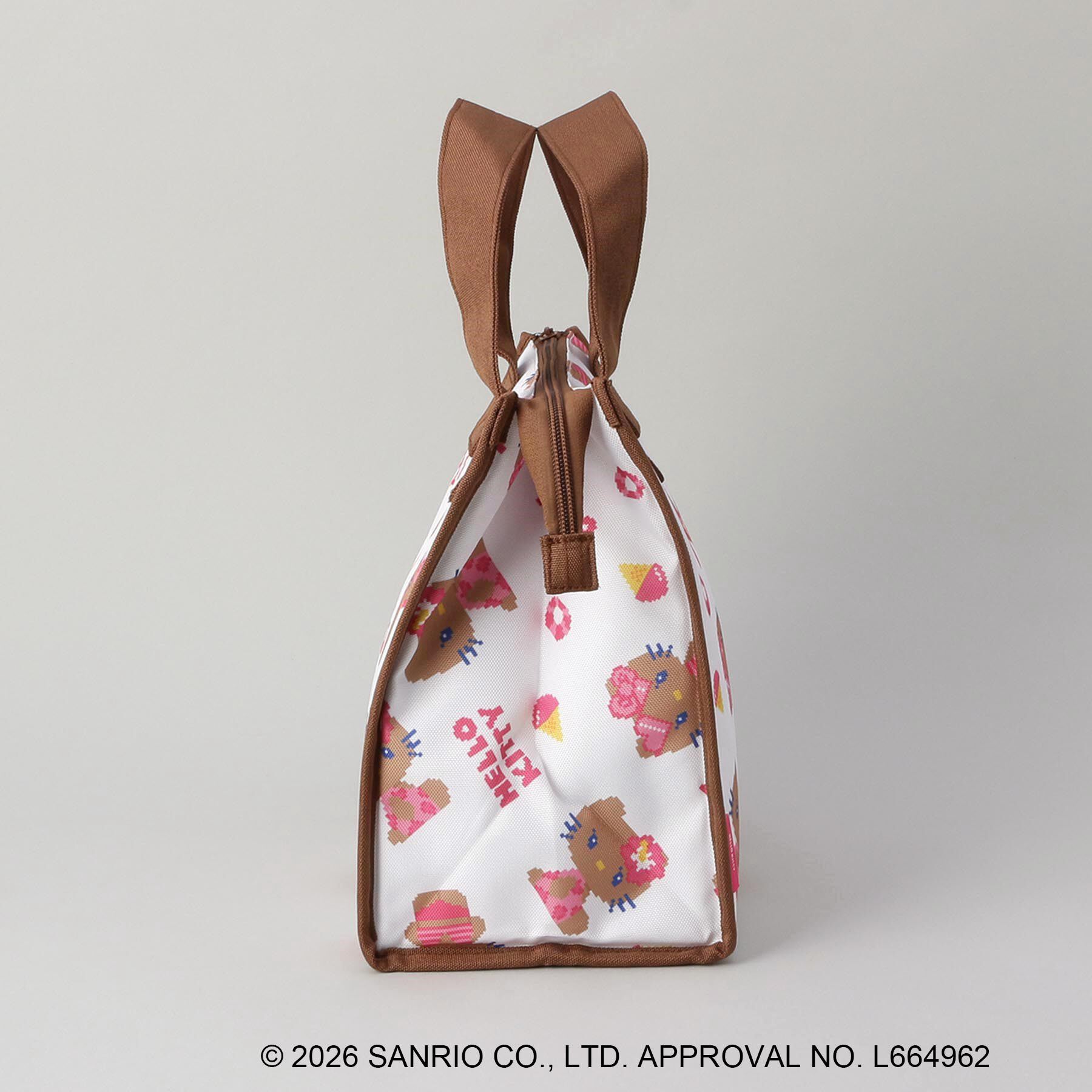 212 KITCHEN STORE「日焼けハローキティ DOT三角マチ保冷バッグ WH」|その他|