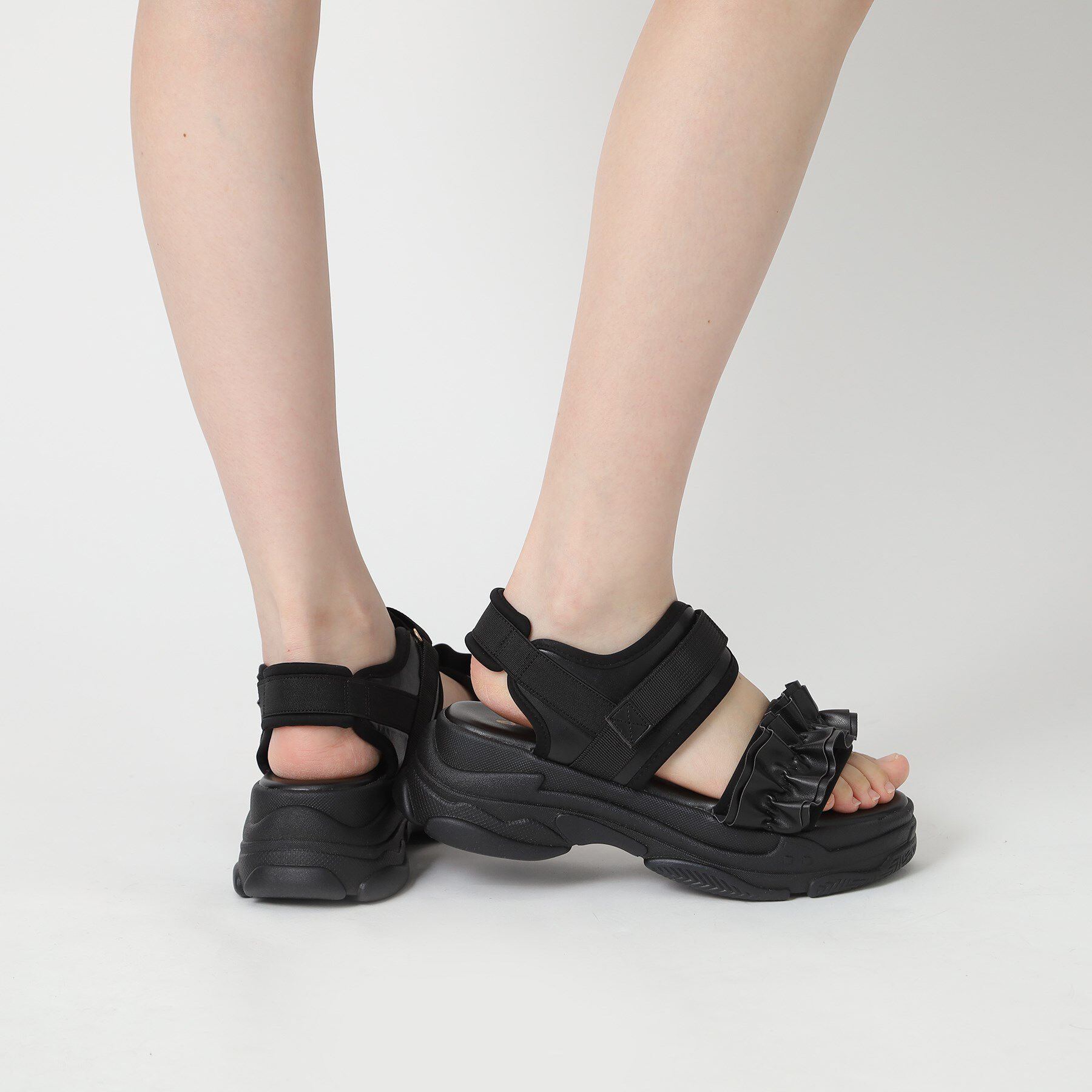 csT&P「厚底フリルスポサン」|サンダル|