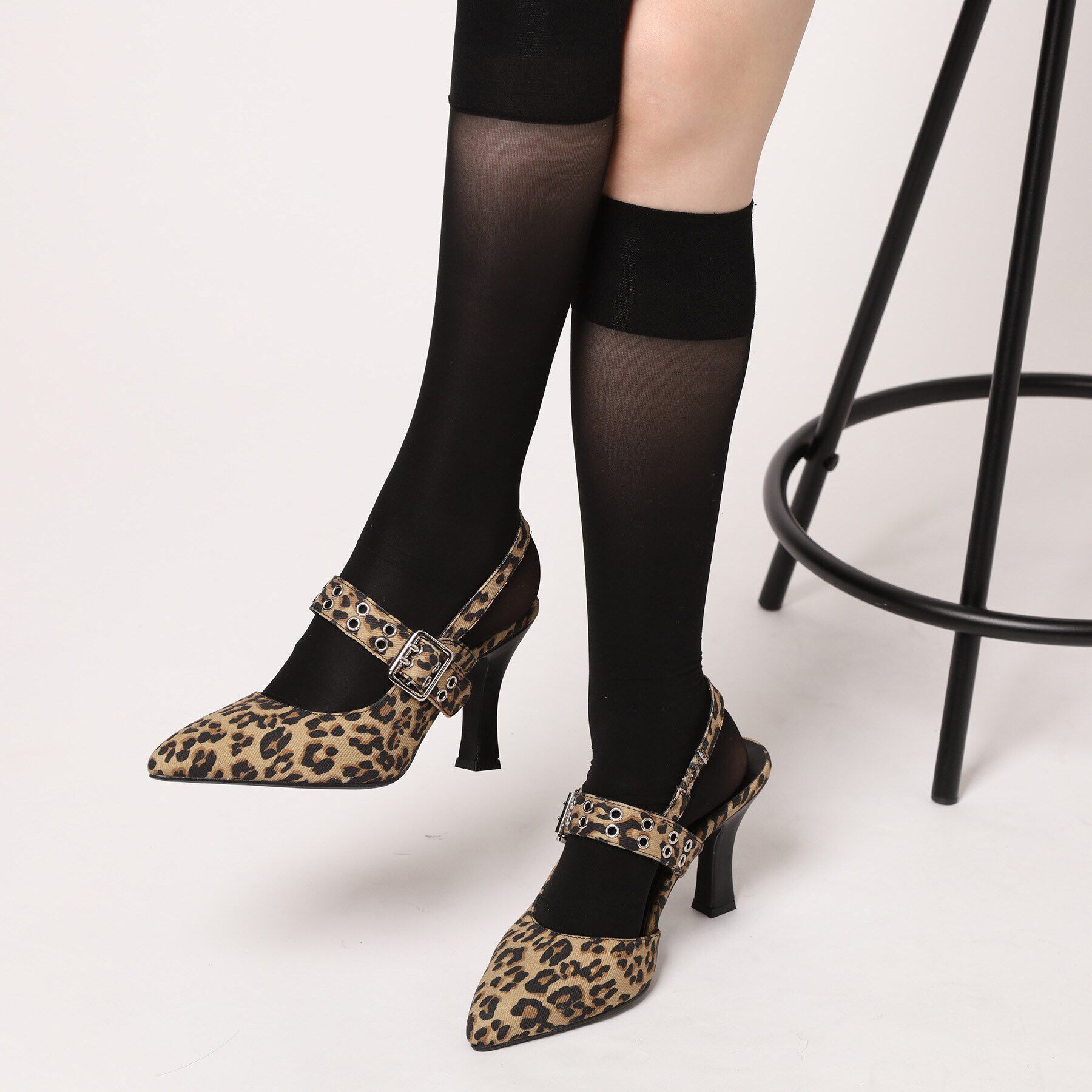 ESPERANZA「グロメットバックストラップパンプス」|パンプス|