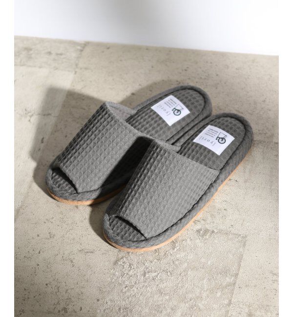TOKYO DESIGN CHANNEL「YORI 外縫いワッフルスリッパ M」|ルームシューズ|チャコール