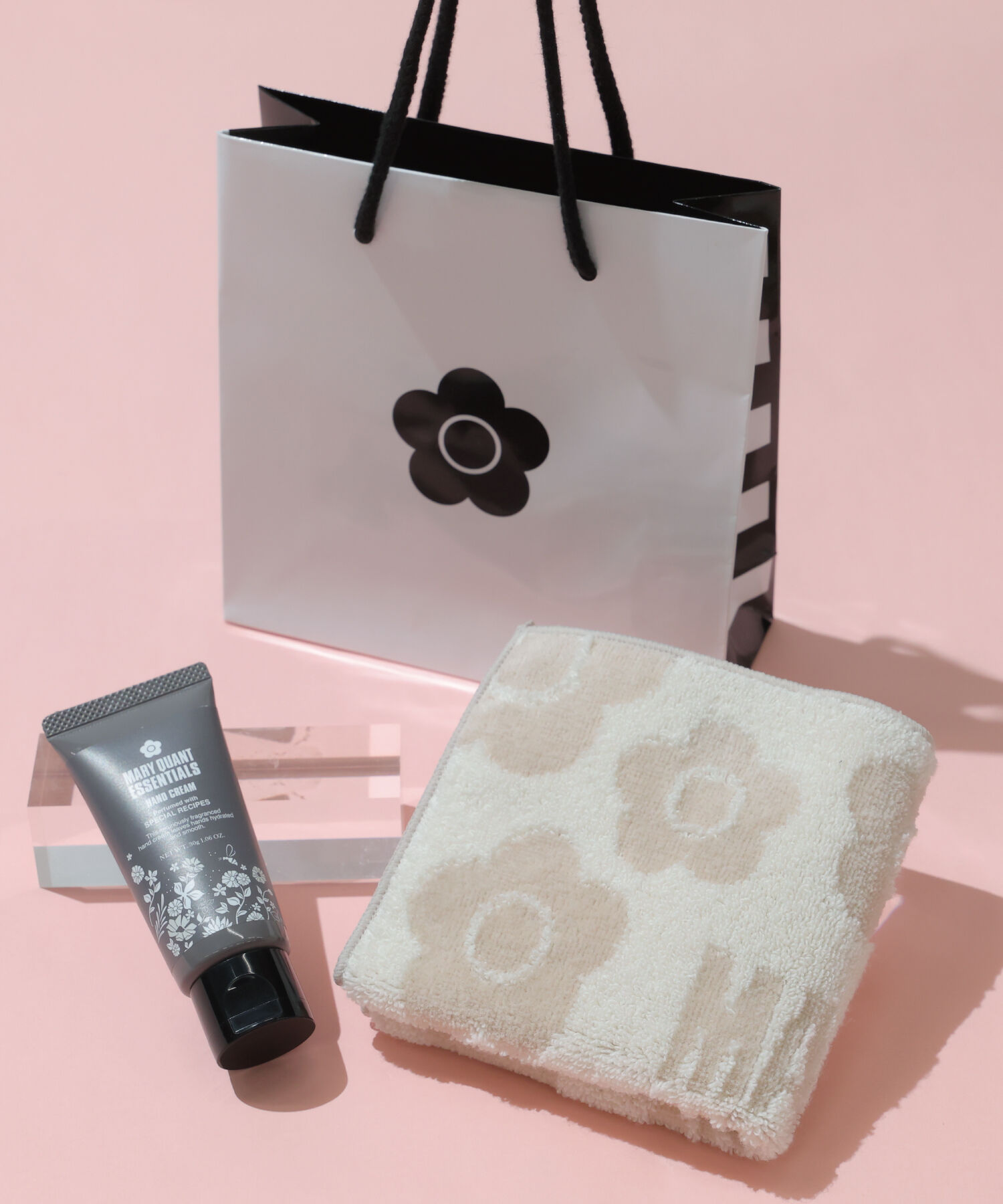 MARY QUANT「『WEB限定』エッセンシャルズ ハンドクリーム スペシャルセット」|ハンドケア|