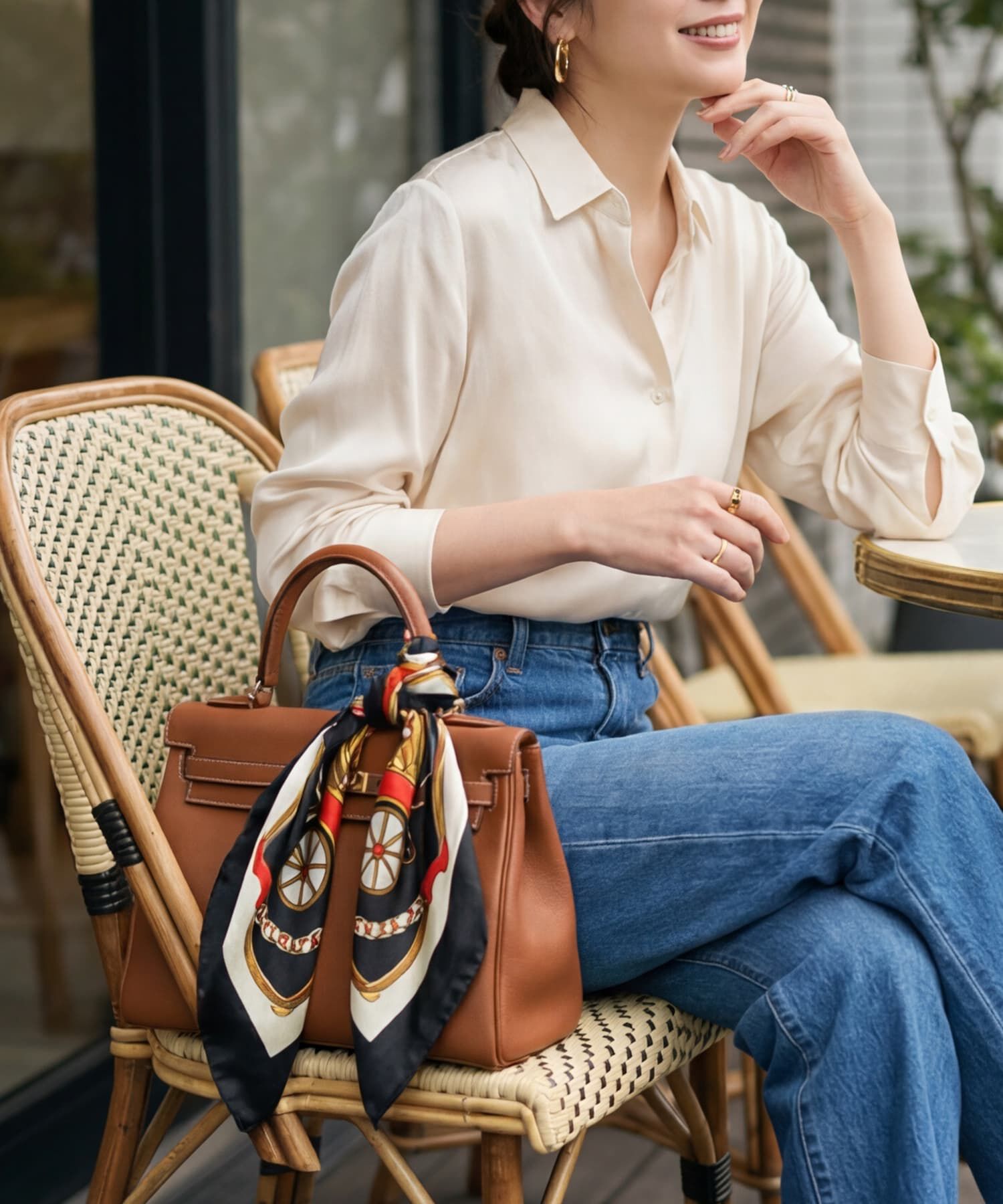 STYLE DELI「【DELI by】キャリッジプリントサテンスクエアスカーフ」|バンダナ・スカーフ|