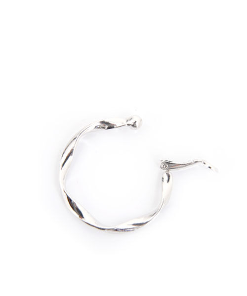 colleca la「ねじりフープイヤリング」|イヤリング|