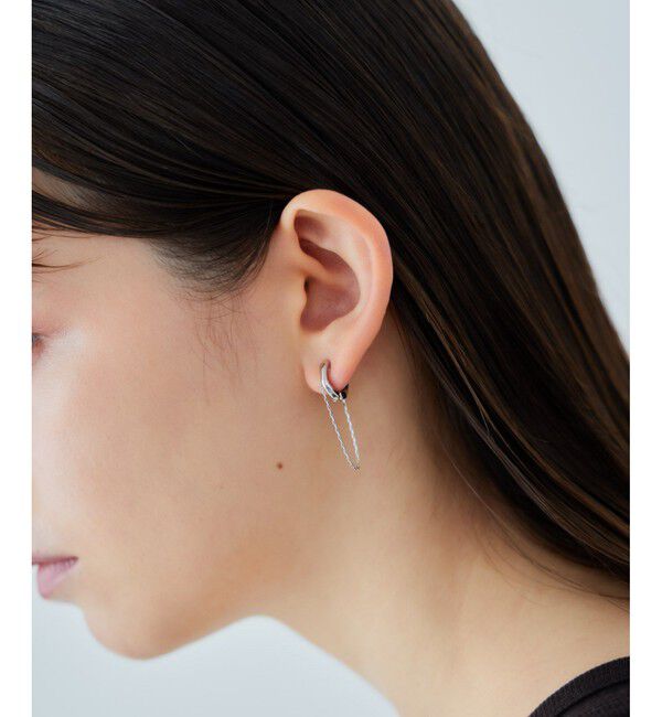 ete「ドレープ ハグイヤリング」|イヤリング|