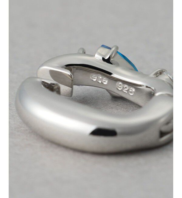 ete「ビジュー ハグイヤリング」|イヤリング|