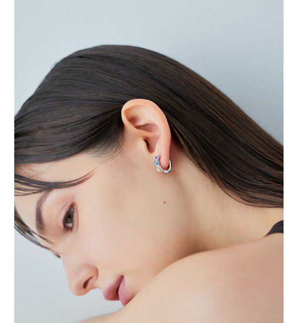 ete「ビジュー ハグイヤリング」|イヤリング|