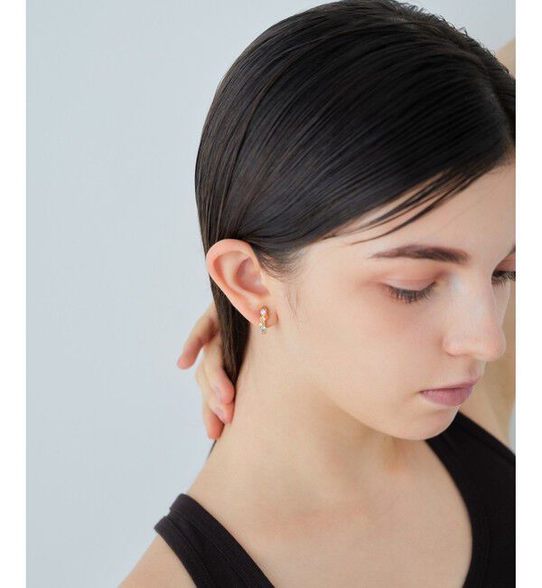 ete「ビジュー ハグイヤリング」|イヤリング|