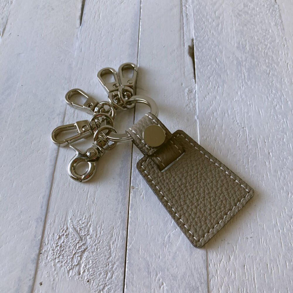 BACKYARD FAMILY「キーホルダー 本革 通販 キーリング キーチャーム レディース メンズ レザー 革 ペア おしゃれ」|チャーム・キーホルダー|グレー2