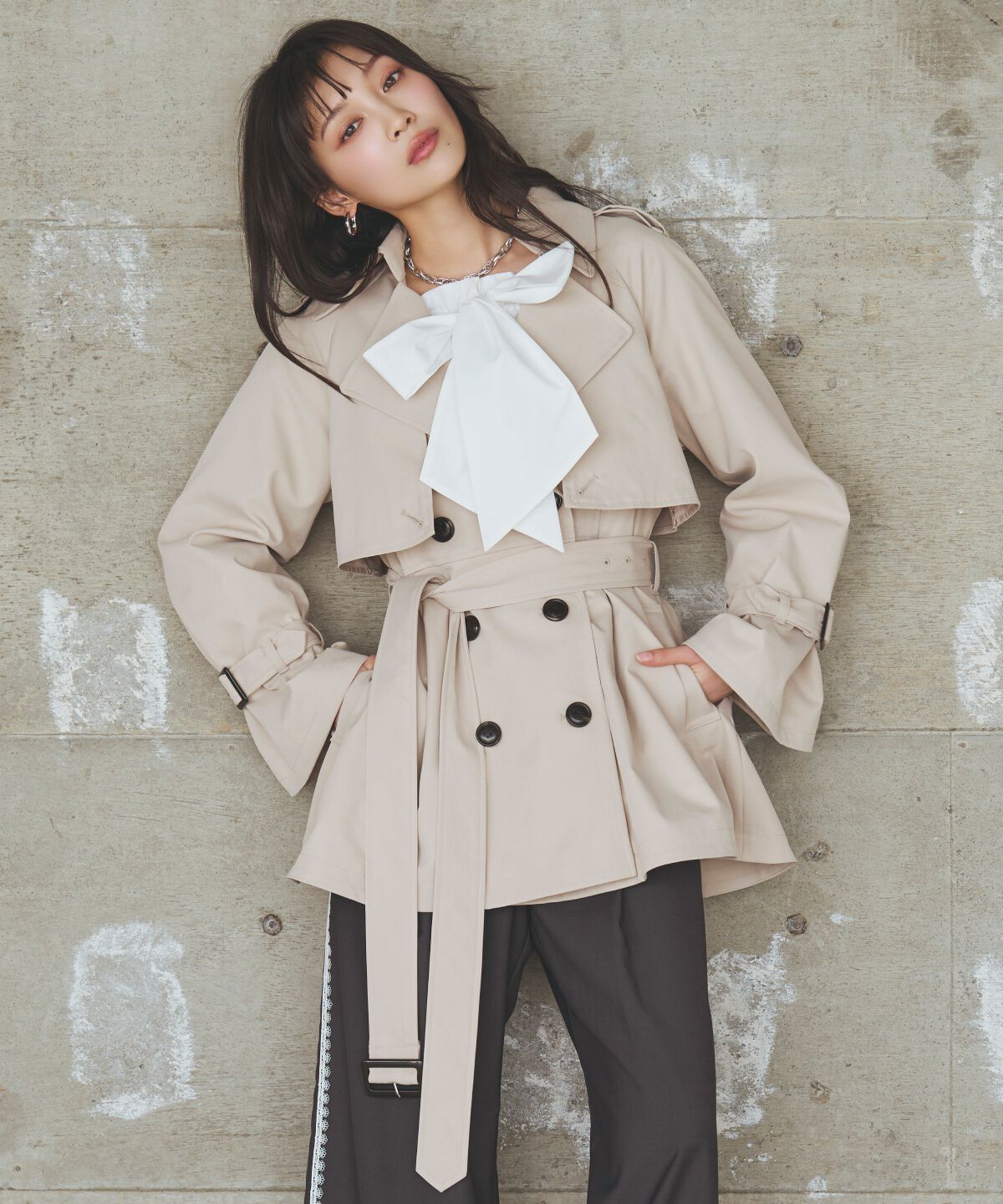 アンドクチュール「ミドル丈トレンチコート」|トレンチコート|ベージュ