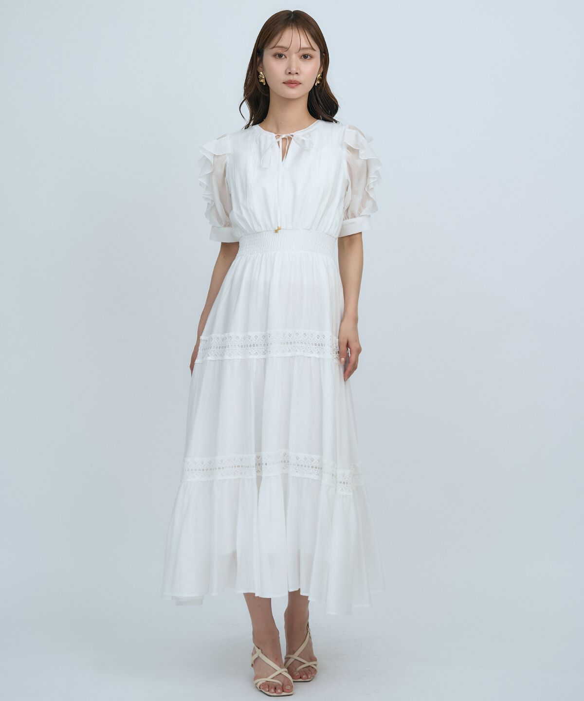 アンドクチュール「フリルスリーブレースティアードワンピース」|ワンピース|オフ