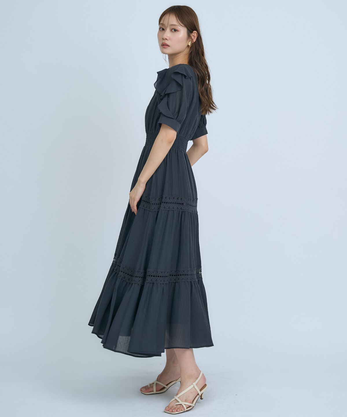 アンドクチュール「フリルスリーブレースティアードワンピース」|ワンピース|