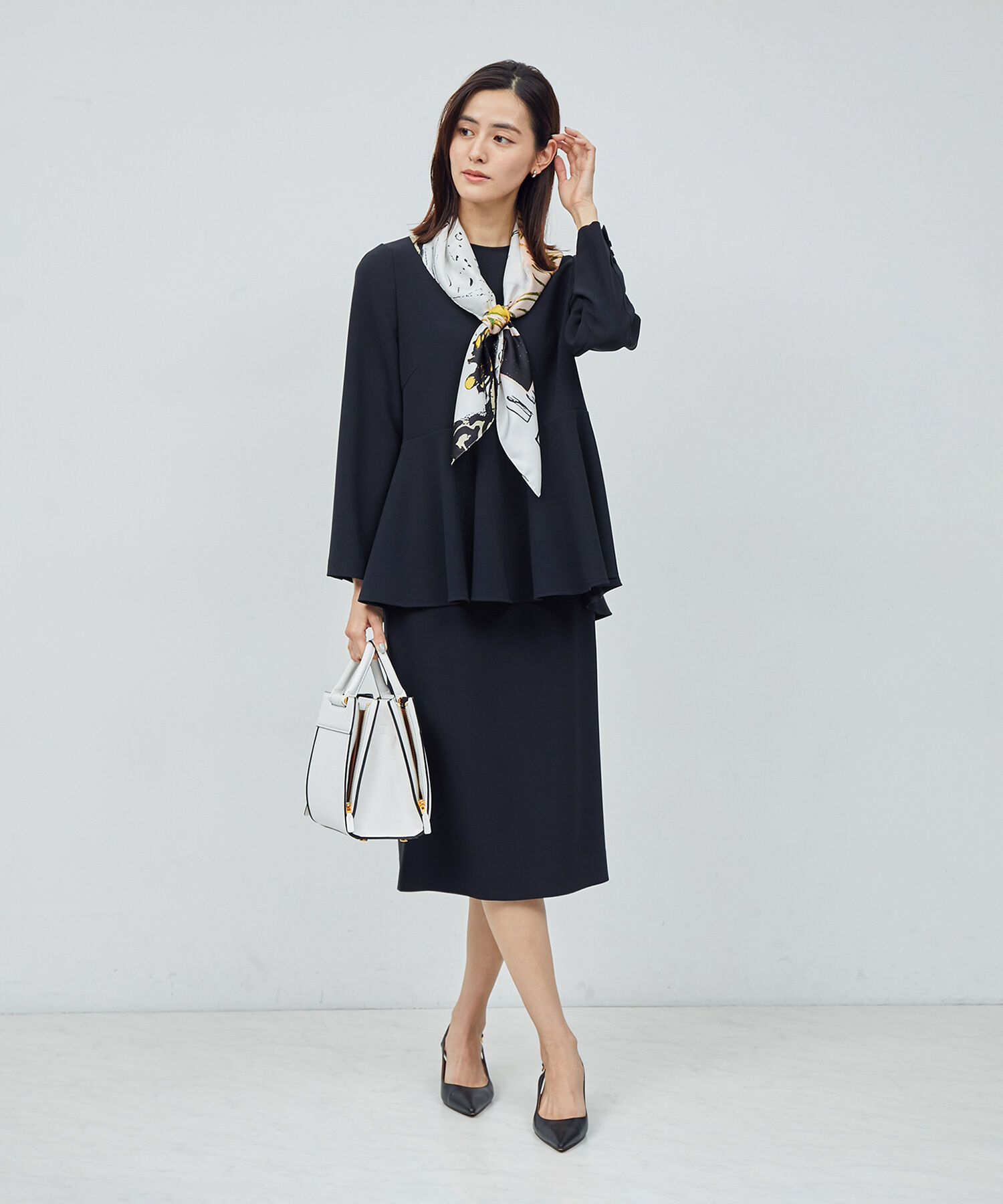 ROPE「トリアセテートダブルクロス ペプラムブラウス【セレモニー/通勤対応】【洗える】」|シャツ・ブラウス|