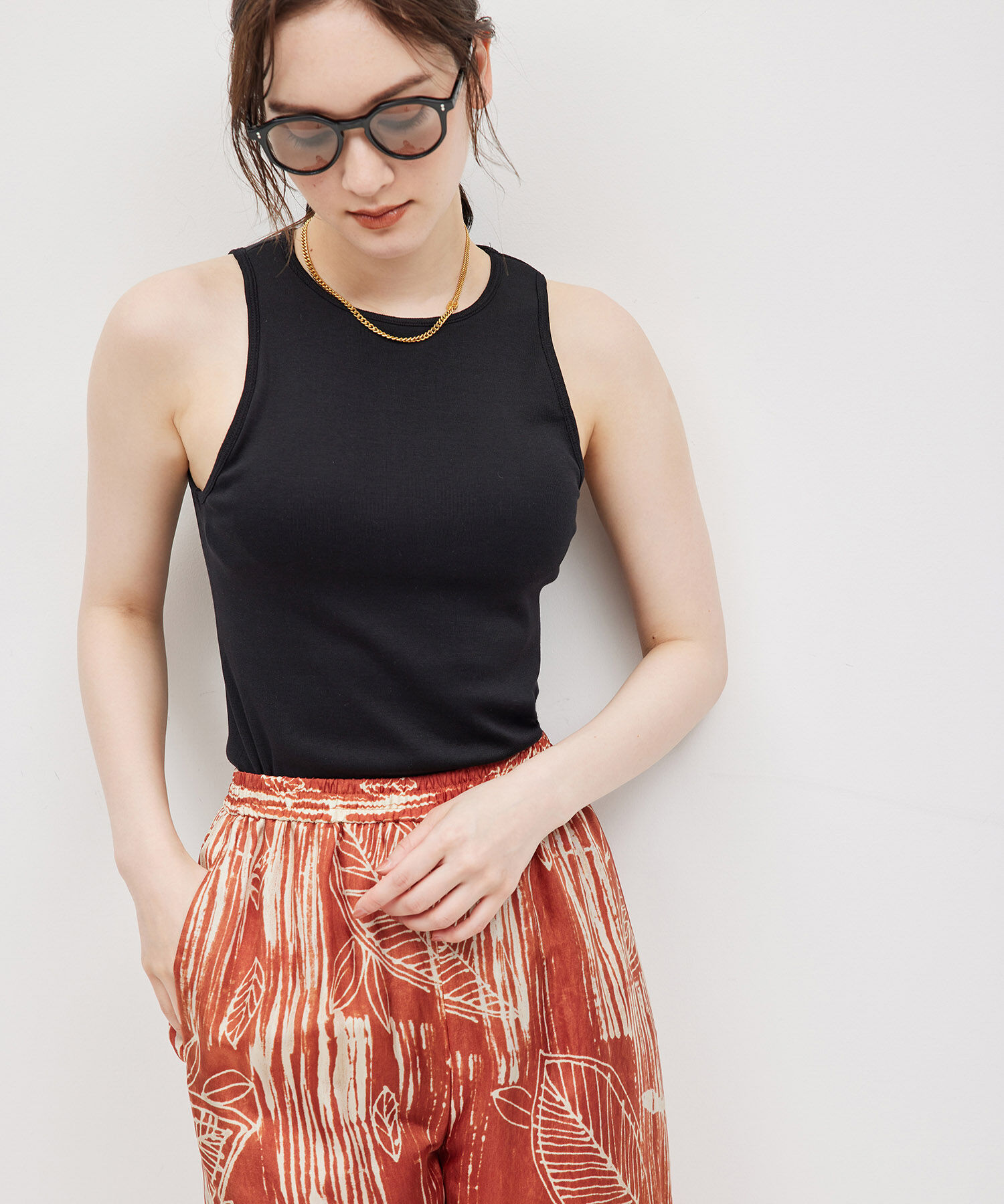 ROPE「コットンシルク丸胴フライスカップ付きアメスリタンクトップ」|タンクトップ|ブラック(01)