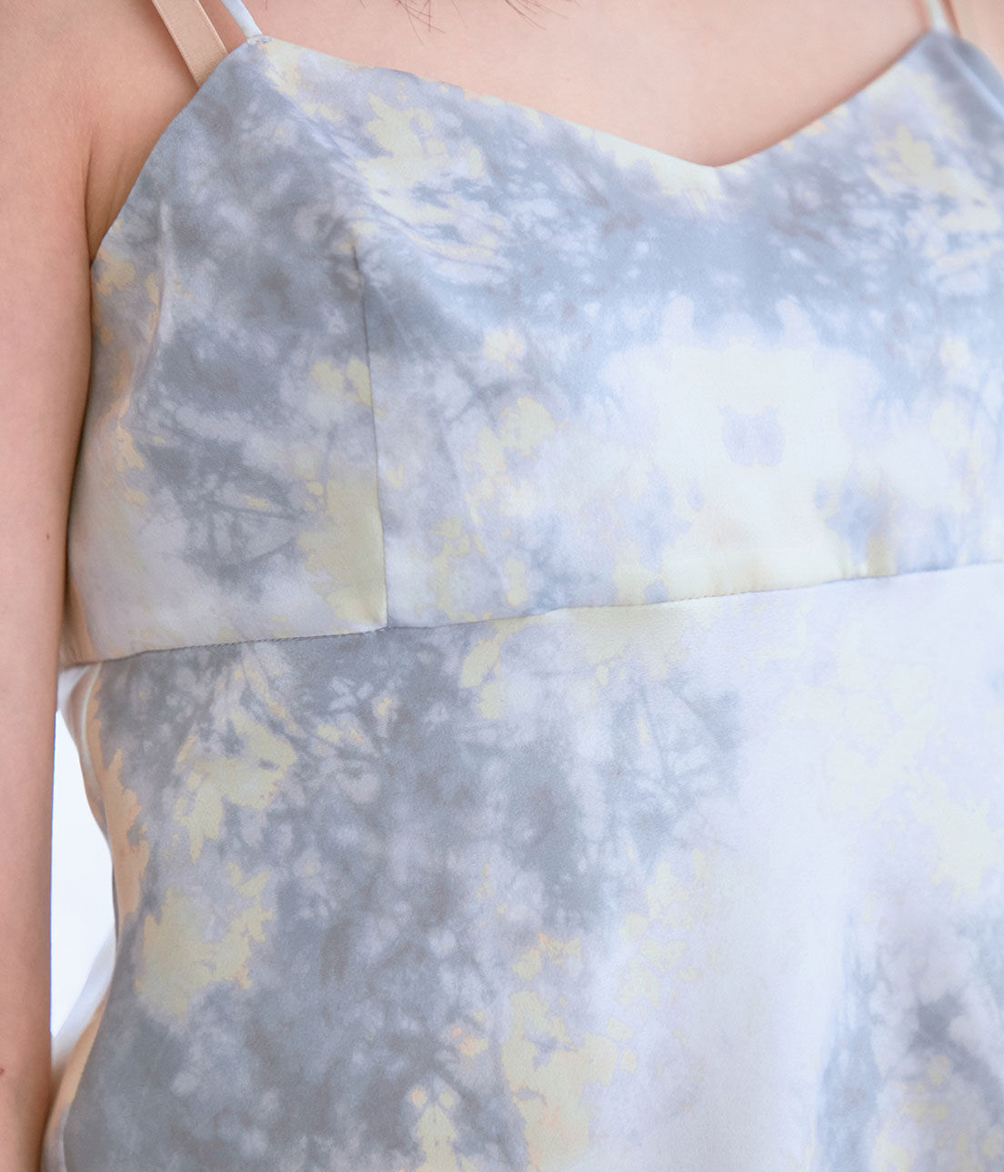 VIS「【コラーゲン加工】【ViSage】リサイクルサテンタイダイ柄キャミソール」|ルームウェア|