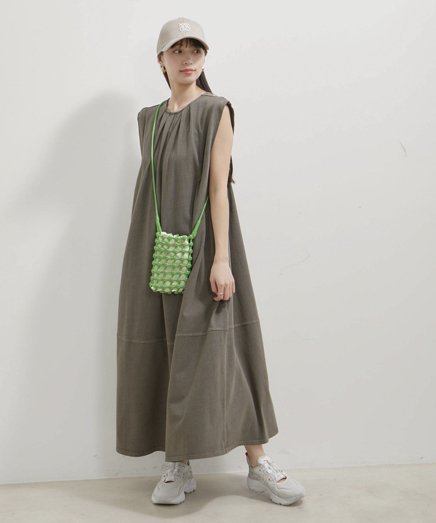 VIS「【洗える】ピグメント加工タックフレアワンピース」|ワンピース|