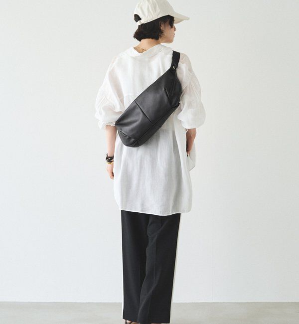  「ソフトレザーバナナボディバッグ」|ショルダー・メッセンジャー|