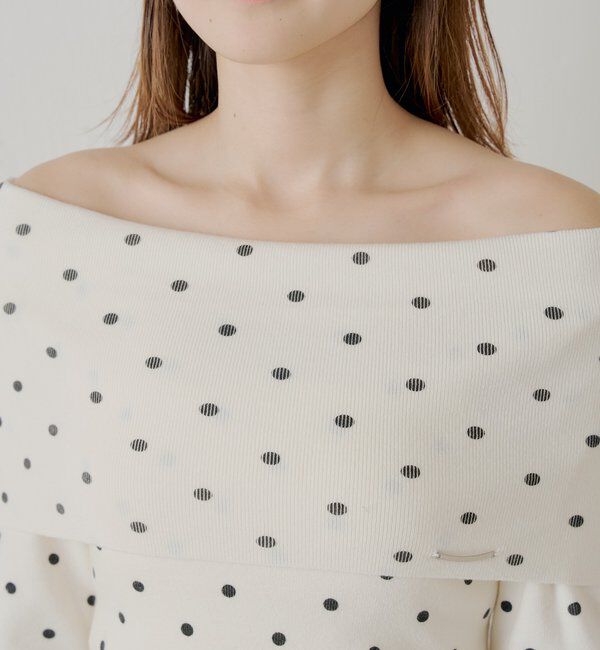  「【SALON by Chico】ドットプリントオフショルニット」|ニット・セーター|