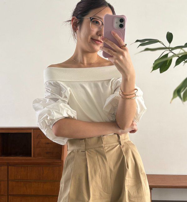  「【華奢見え◎】異素材パフオフショルＴ」|Tシャツ・カットソー|ホワイト