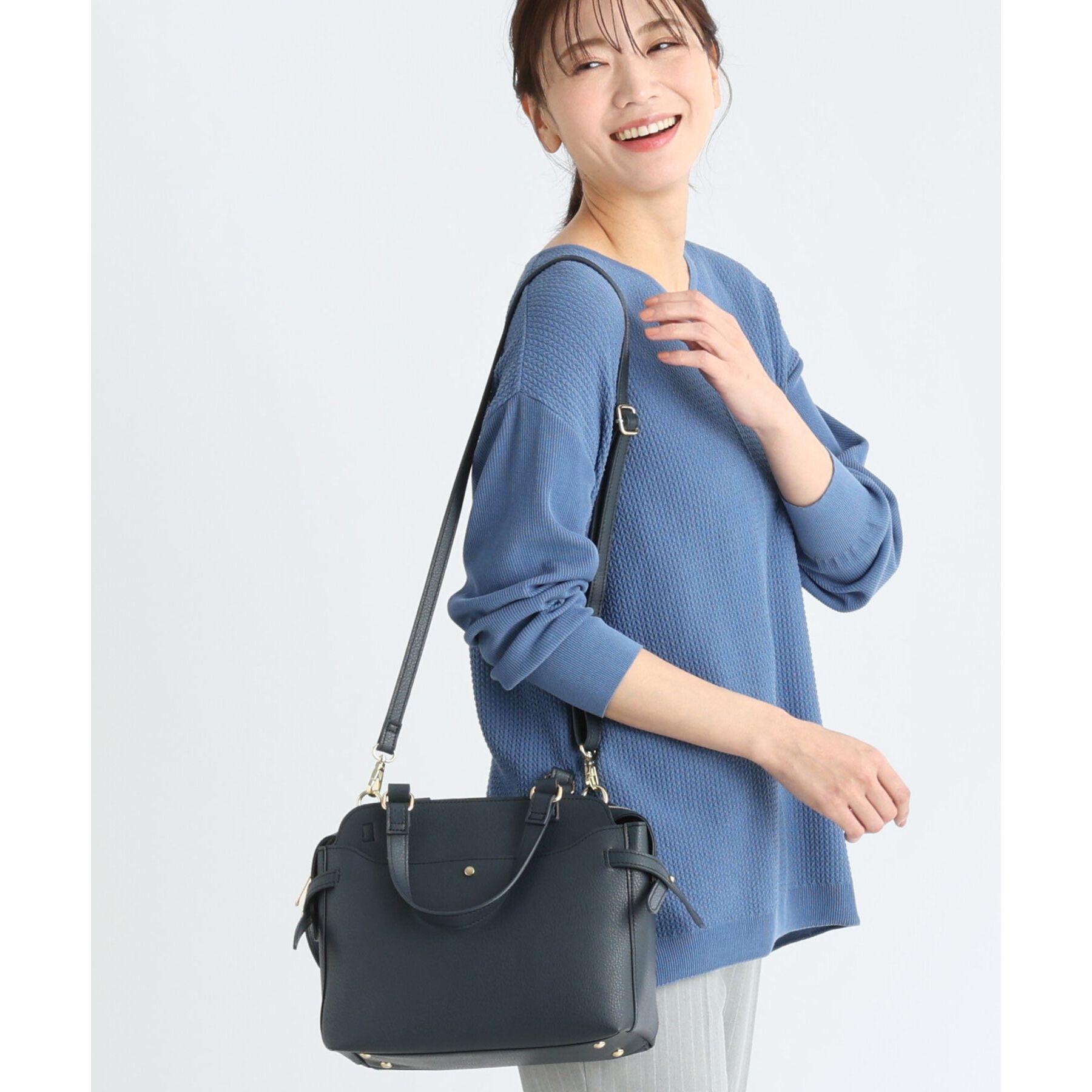 Reflect「【たっぷり収納！あおりポケット／通勤にぴったり◎／WEB先行カラーあり】ショルダー付きミディアムバッ」|トートバッグ|ネイビー(094)