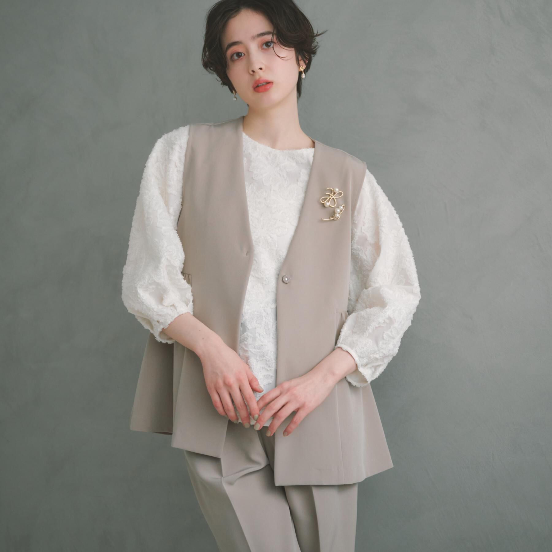 THE SHOP TK「【通勤・きちんと見えに】ダブルクロス ペプラムジレ/セットアップ可」|ベスト・ジレ|