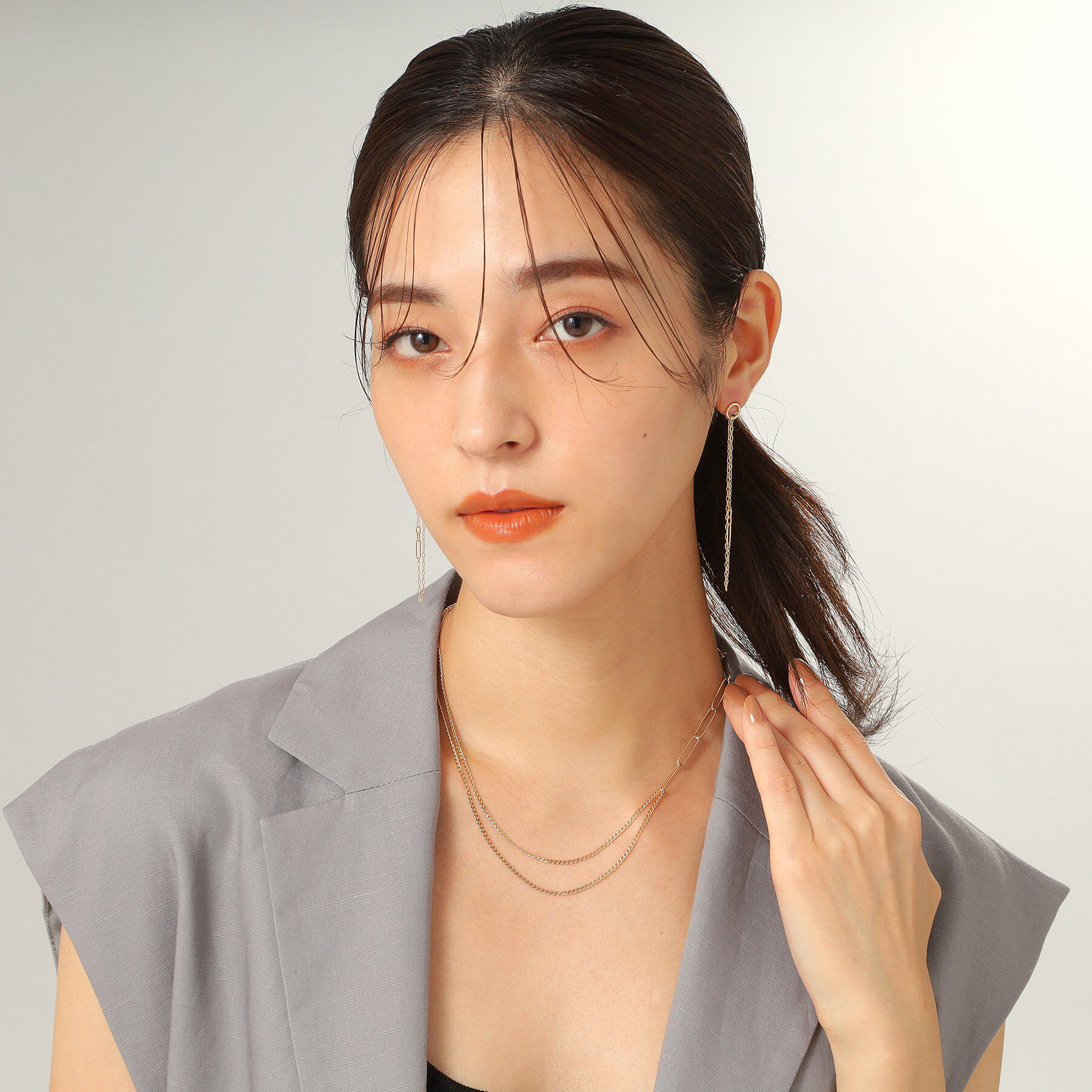 COCOSHNIK「K10中空サークルフックチェーン スタッドピアス」|ピアス|