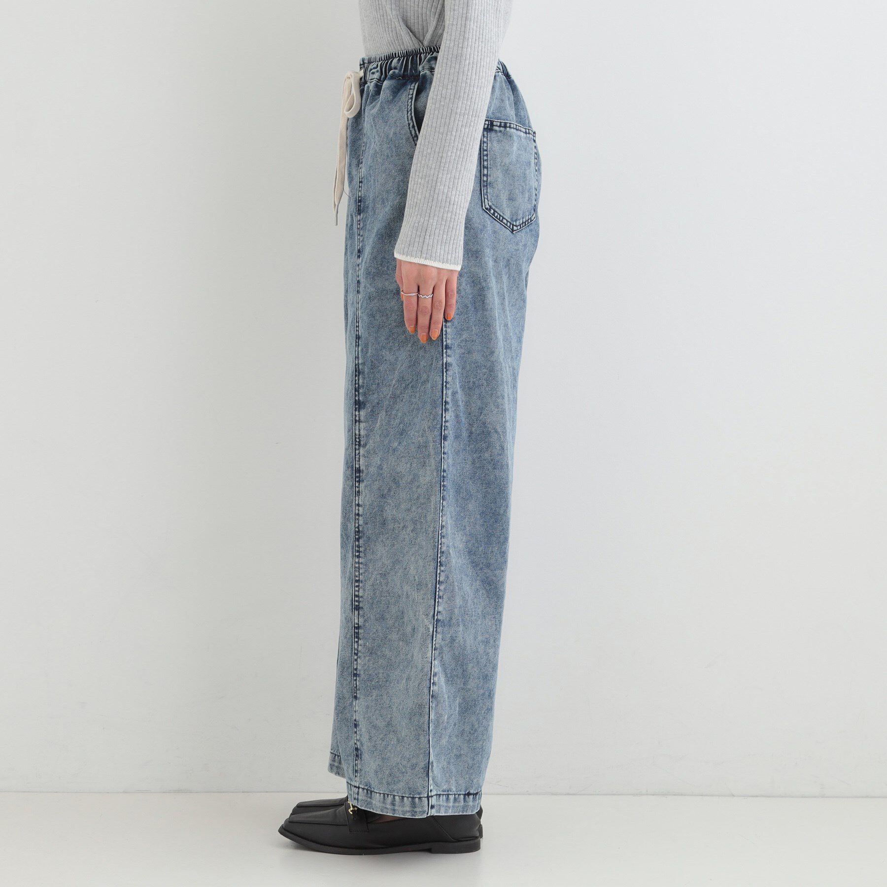 SHOO･LA･RUE「【S-LL】抜け感あるスタイルに ケミカルデニム イージーワイドパンツ」|デニム|