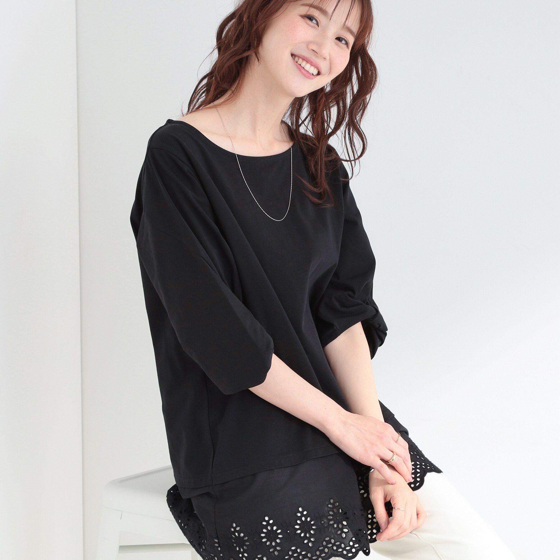 SHOO･LA･RUE「【洗濯機可/ひんやり/S-LL】裾レース切り替え ねじりお袖チュニック」|チュニック|ブラック(019)