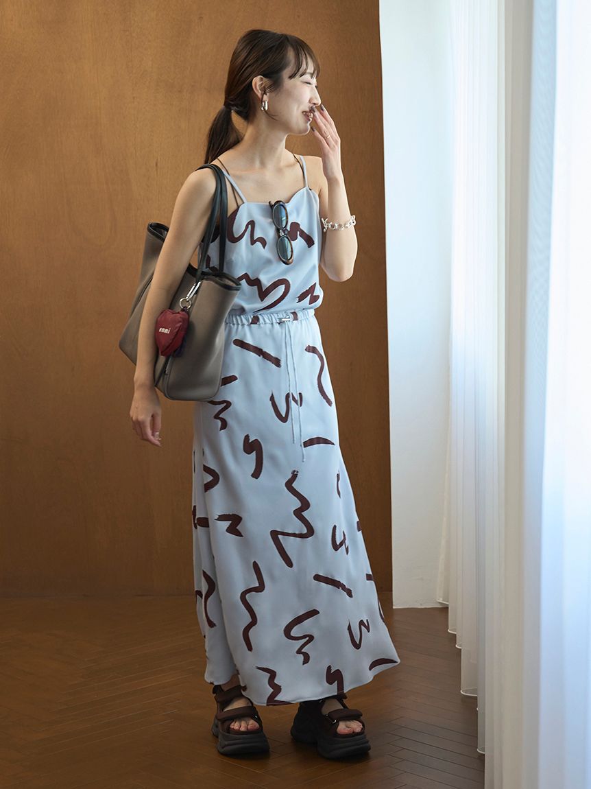 emmi atelier「サテンナロースカート【セットアップ対応】」|スカート|