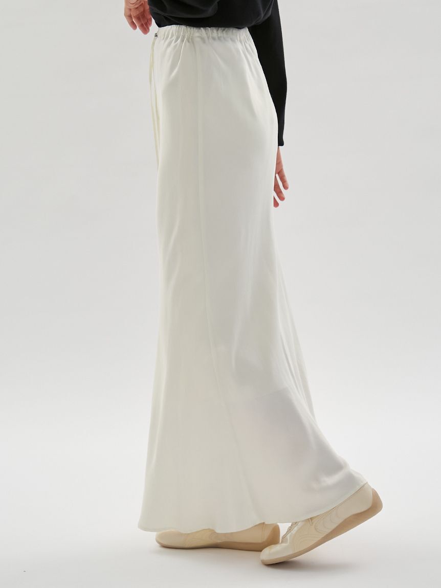 emmi atelier「サテンナロースカート【セットアップ対応】」|スカート|
