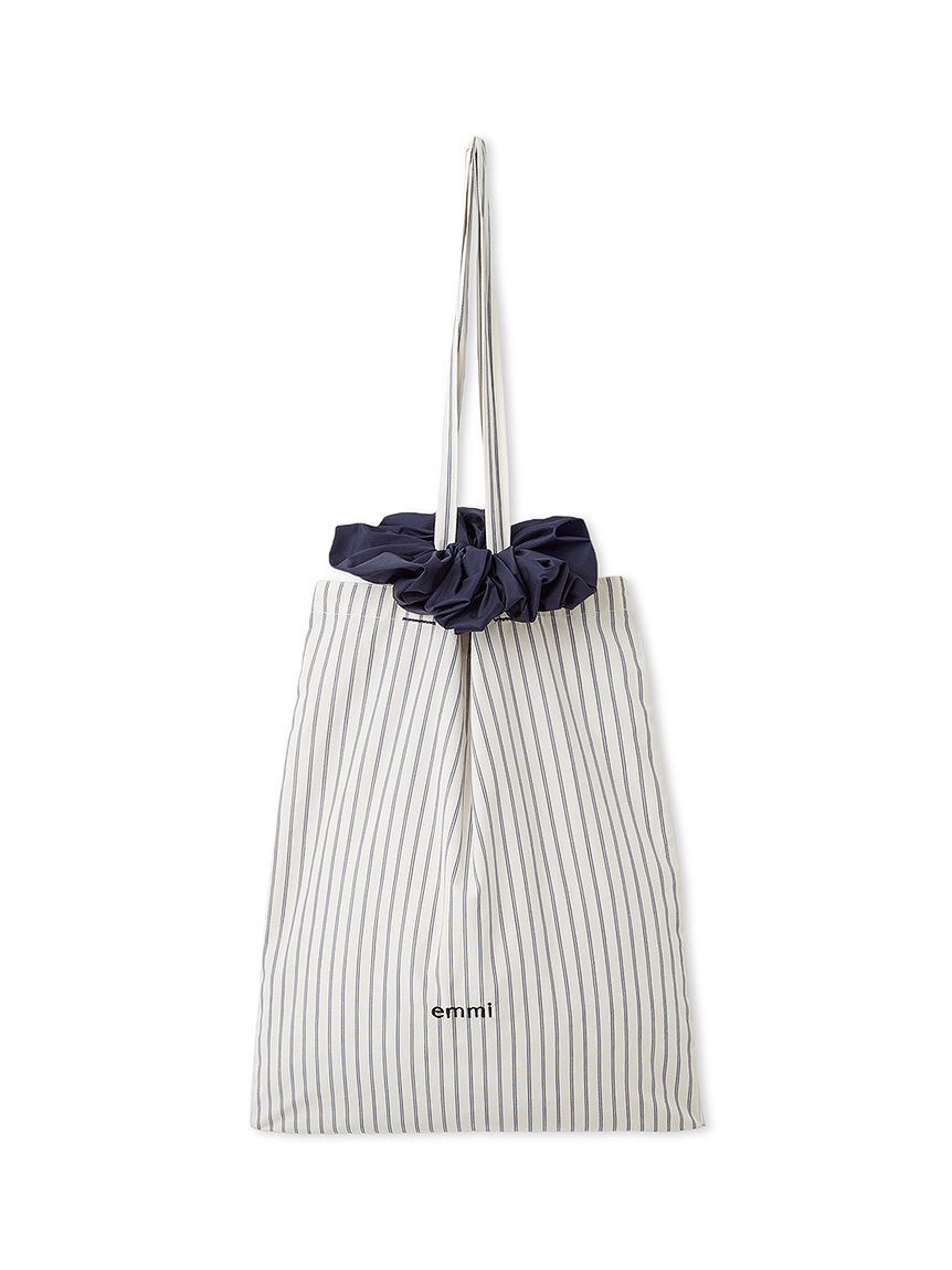 emmi atelier「【ONLINE限定カラーあり】シュシュ付きemmiロゴトートバッグ」|トートバッグ|WHT